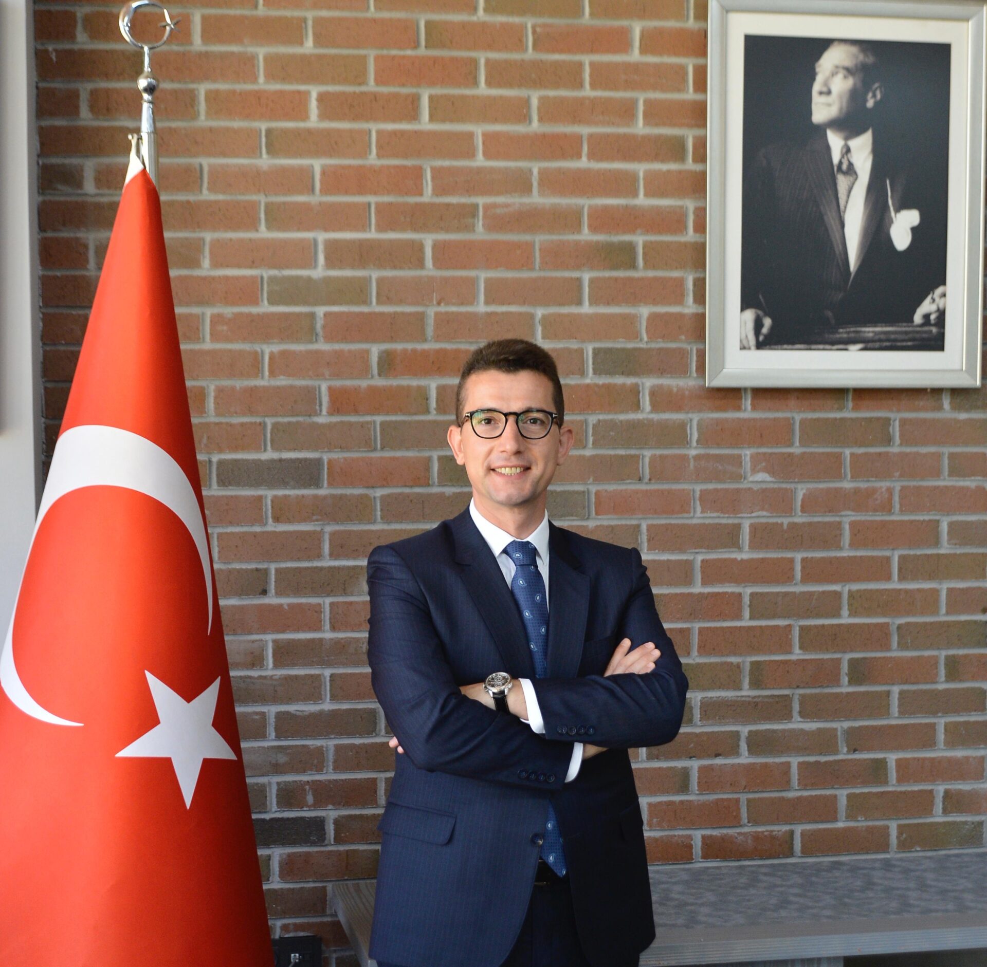 Ezine Kaymakamı Yusuf Kaptanoğlu, görevine başladı