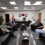 Kaymakam Yusuf Kaptanoglundan Adapazari Belediye Baskani Mutlu ISIKSUya Nezaket Ziyareti2