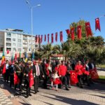 Cumhuriyet Coskusu Ezine Sokaklarinda 4