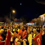 Cumhuriyet Coşkusu Fener Alayıyla Ezine Sokaklarında