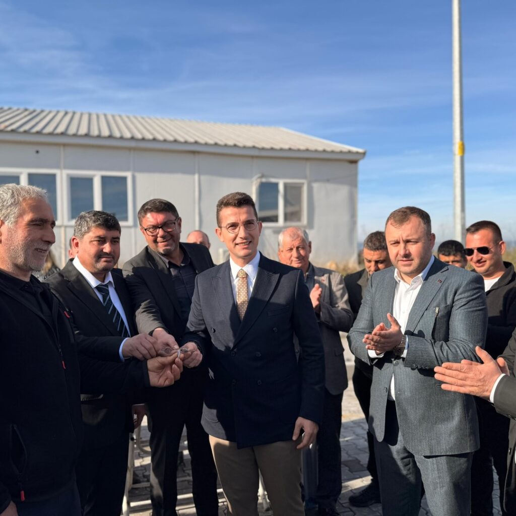 Ezine Küçük Sanayi Sitesi anahtar teslim töreni